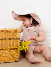 Load image into Gallery viewer, Jacqueline &amp; Jac Sun Hat - Blush