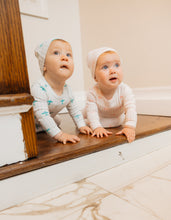 Load image into Gallery viewer, Little Label Pink Bows Printed Footie &amp; Hat Set - Pink