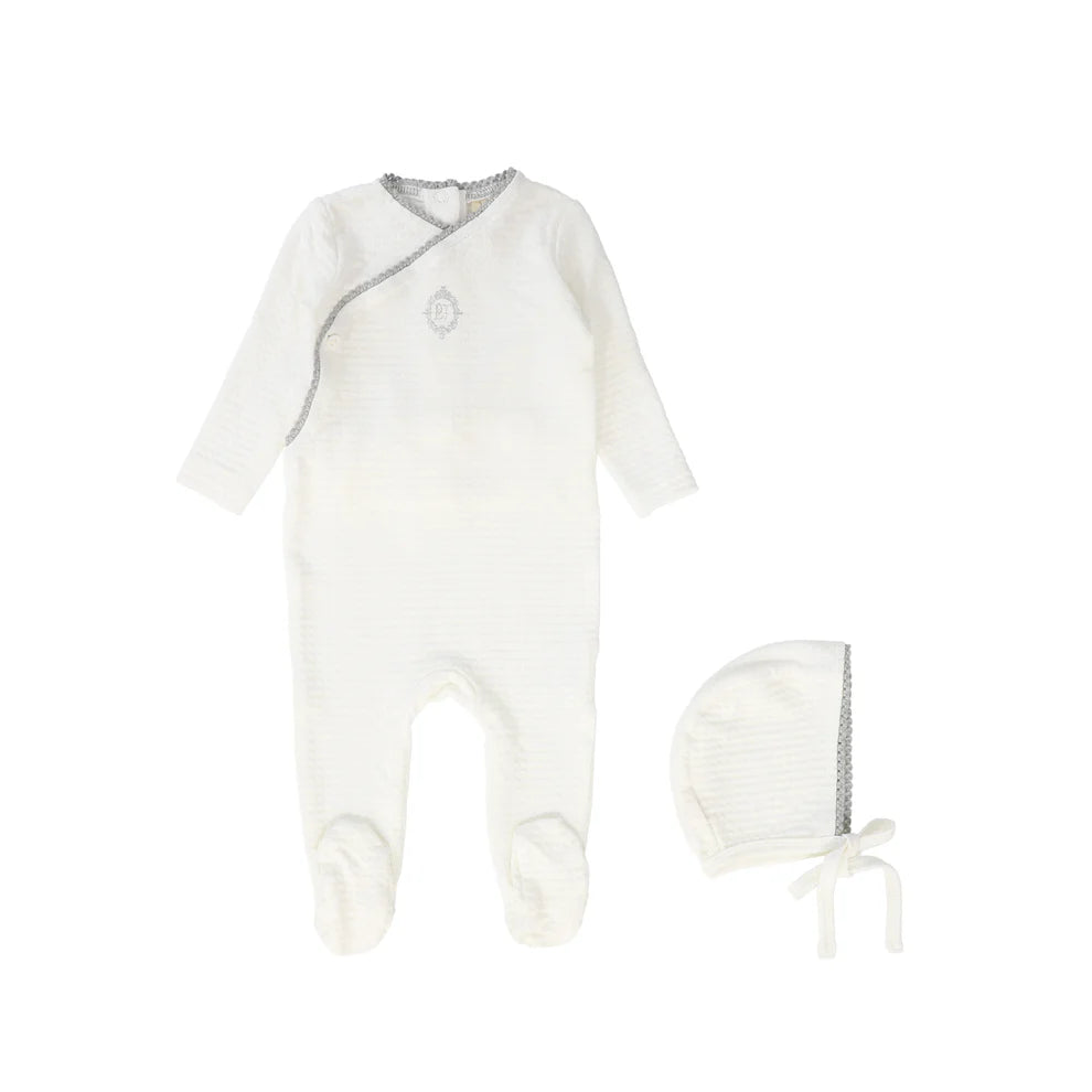 Bebe Jolee Medallion Wrap Footie And Hat - White/Blue
