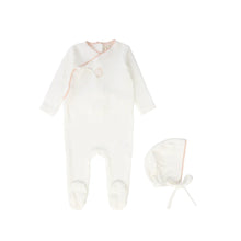Load image into Gallery viewer, Bebe Jolee Medallion Wrap Footie And Hat - White/Pink