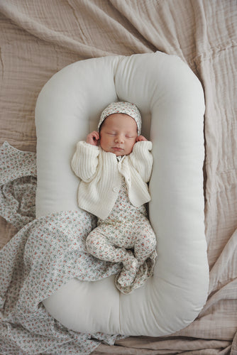 Lilette Chunky Knit Shrug and Bonnet - Winter White