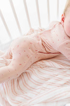 Load image into Gallery viewer, Ely&#39;s &amp; Co 2 Pack Cotton Muslin Swaddle Blanket - Pink Butterfly