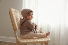 Load image into Gallery viewer, Lil Legs Chunky Knit Jacket + Beanie Mauve