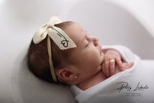 Load image into Gallery viewer, Babyo Bow Headband - Heart