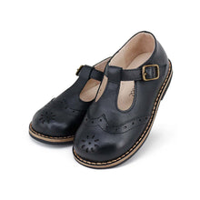 Load image into Gallery viewer, Camille Shoes Cherie Black Leather