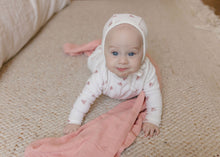 Load image into Gallery viewer, Ely's &amp; Co Velour Leaf Pattern Collection Footie And Bonnet - Ivory Girls