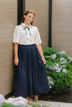 Load image into Gallery viewer, Velvette Label Navy Pleated Midi Skirt