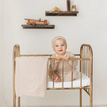 Load image into Gallery viewer, Peluche Peluche Embossed Knit Blanket - Taupe