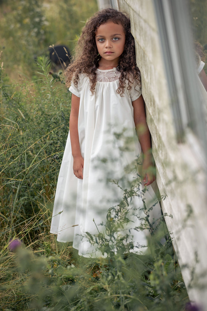 Little Tempest Round Neck Lace Taffeta Gown - Ivory