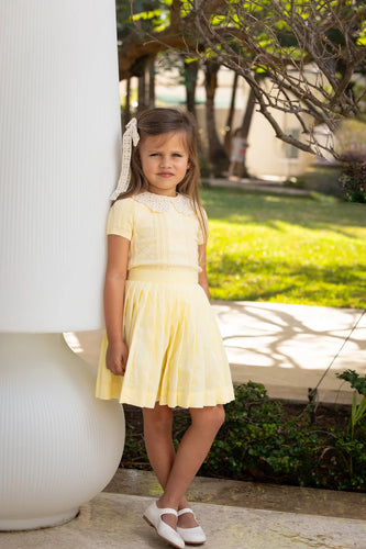 Coco Blanc Crochet Collar Sweater - Pale Yellow