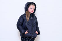Load image into Gallery viewer, Denali Girls Coat With Heart Quilting - Black