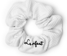 Load image into Gallery viewer, Le Enfant Ribbed Scrunchies White