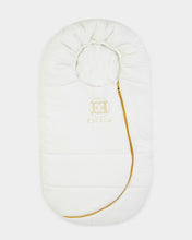 Load image into Gallery viewer, Escada Baby Nest - Snow White