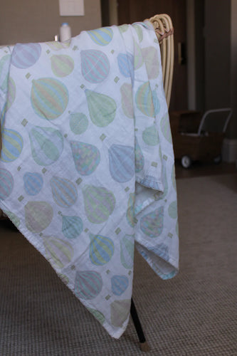 Little Threads Pastel Air Balloon Muslin Blanket