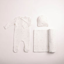 Load image into Gallery viewer, Bee &amp; Dee Boys All Things Baby Printed Layette Set - Chalk White