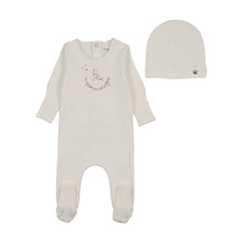 Load image into Gallery viewer, Bee &amp; Dee Baby Image Footie And Beanie - Chalk White Girls