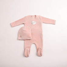 Load image into Gallery viewer, Bee &amp; Dee Birdie Branch Velour Footie And Beanie - Dusty Pink