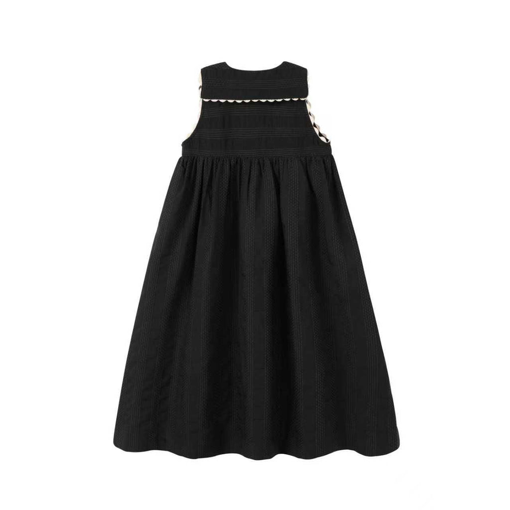 Nou Nelle Black Collar Robe