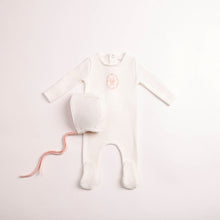 Load image into Gallery viewer, Bee &amp; Dee Girls Butterfly Motif Footie And Bonnet - Chalk White