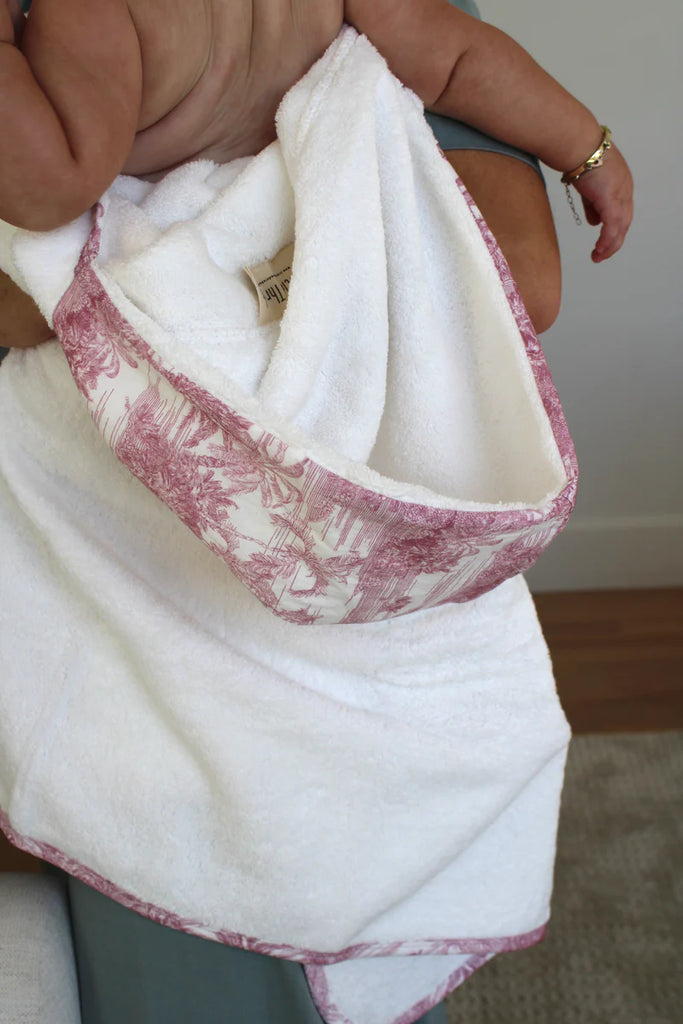 Little Threads Pink Toile Bath Towel