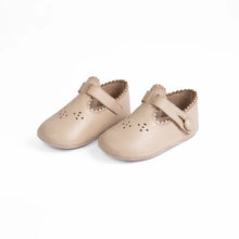 Load image into Gallery viewer, Camille Shoes Bella Baby - Ivory
