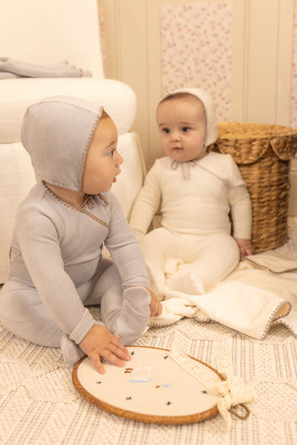 Bee & Dee Classic Stitch Velour Footie And Bonnet - Chalk White