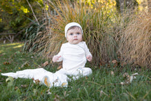 Load image into Gallery viewer, Bee &amp; Dee Color Stitch Wrap Footie/Beanie-White Boys