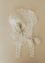 Load image into Gallery viewer, Little Parni Floral Two Piece Set And Beanie (K664) - Pink