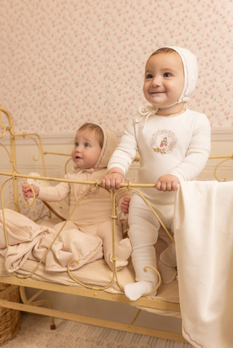 Bee & Dee Cradle Scene Footie And Bonnet - Champagne Pink