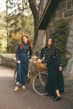 Load image into Gallery viewer, Urban Edge Denim Horse Print Shirt - Blue