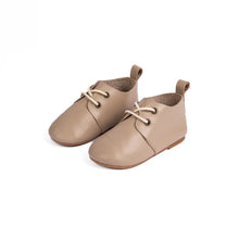 Load image into Gallery viewer, Camille Shoes Waverly Baby - Stone