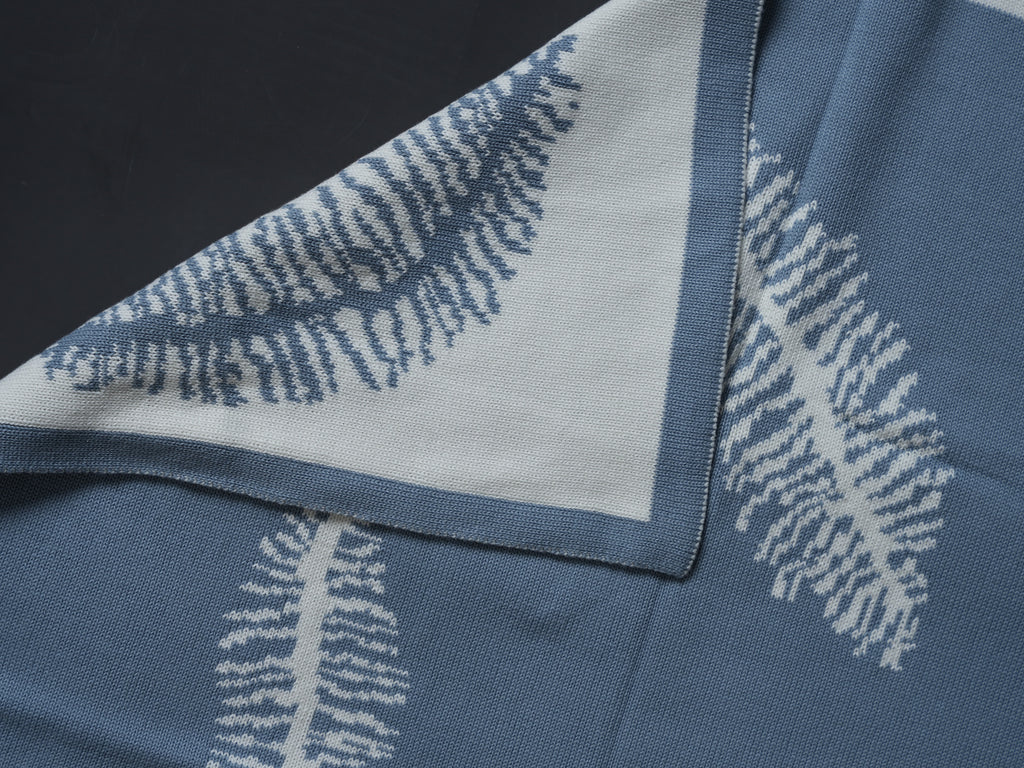 Inimini Feather Blanket - Ivory/Light Blue