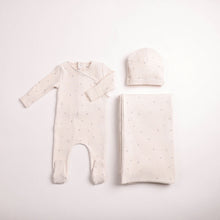 Load image into Gallery viewer, Bee &amp; Dee Boys Flutter And Fly Layette Set - Ivory