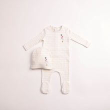Load image into Gallery viewer, Bee &amp; Dee Boys Goose On Script Footie And Beanie - Linen