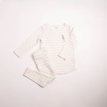 Load image into Gallery viewer, Bee &amp; Dee Girls Goose On Script Loungewear - Linen