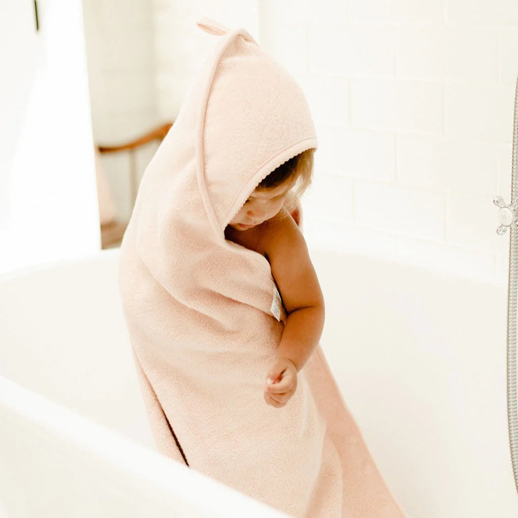 Solid Scalloped Hooded Towel And Washcloth Set - Pink