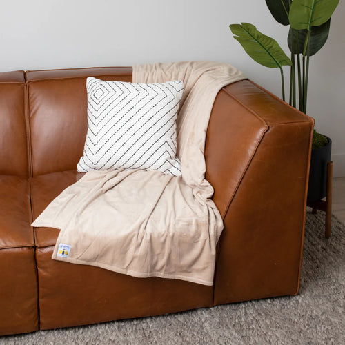 Swaddle Bee BiggerBee Throw Blanket - Camel