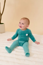 Load image into Gallery viewer, Kipp Trio Bebe Footie - Green