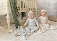 Load image into Gallery viewer, Mon Tresor Little Duckling Footie And Hat - Ivory/Blue