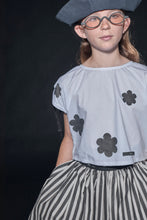 Load image into Gallery viewer, Little Creative Factory Black Flower Print Coral Reef Top