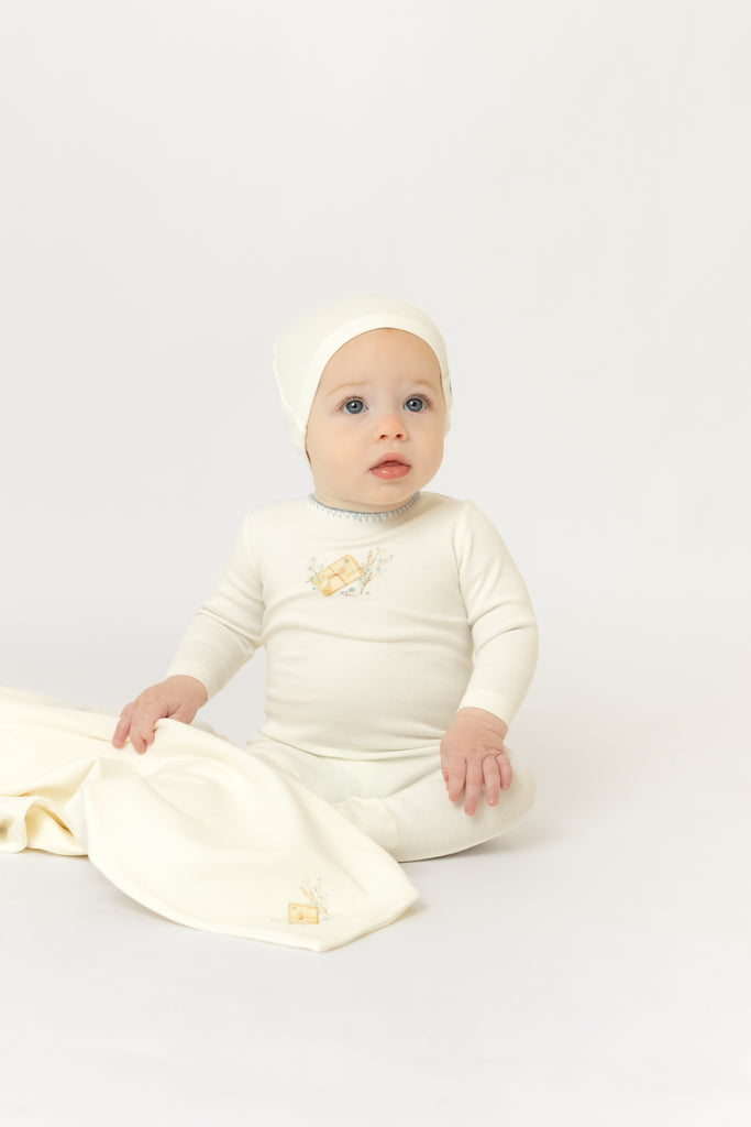 Bee & Dee Mail And Flowers Footie And Beanie - Chalk White Boys