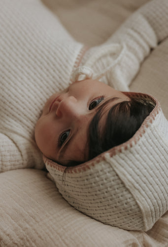 Mema Knits Textured Embroidery Edge Footie + Beanie - Cream & Pink Stitch