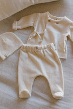 Load image into Gallery viewer, 1+ In The Family Pessac Two Piece Set And Hat - Ecru