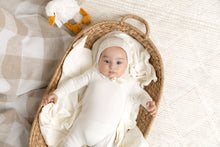 Load image into Gallery viewer, Bee &amp; Dee Pleated Collar Footie And Bonnet - Chalk White