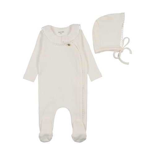 Bee & Dee Pleated Collar Footie And Bonnet - Chalk White