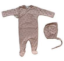 Load image into Gallery viewer, Bebe Organic Fleury Wrap Footie and Bonnet - Dusty Pink