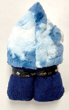 Load image into Gallery viewer, Winx &amp; Blinx Smoothy Blue Fur Hooded Towel