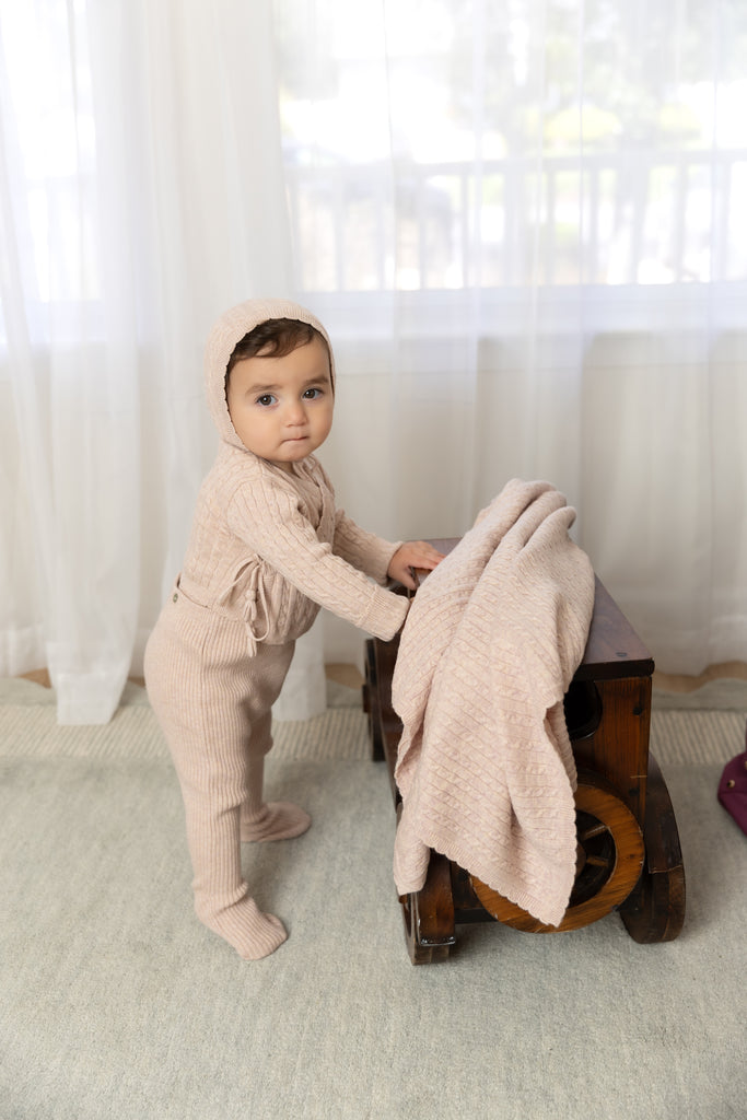 Bee & Dee Soft Cable Knit Outfit And Bonnet - Marled Pink