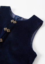 Load image into Gallery viewer, Popelin Navy Blue Velvet Vest And Midi Skirt With Tucks And Embroidered Yoke (104.3 / 106.3)