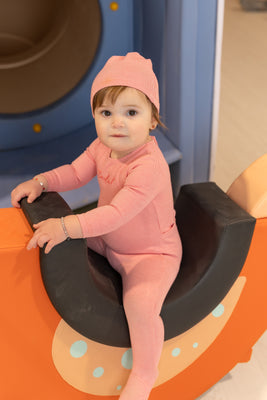 Bee & Dee Tada! Footie And Beanie - Bright Rose